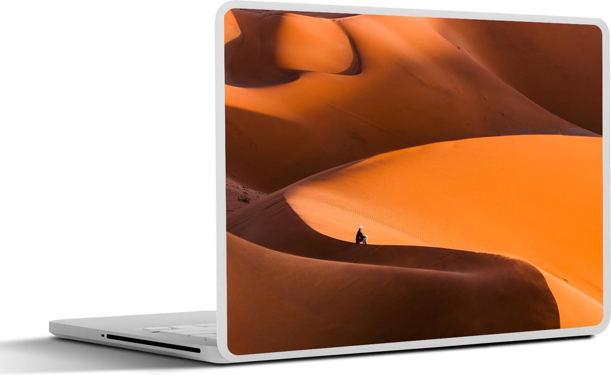 Afbeelding van product SleevesAndCases  Laptop sticker - 13.3 inch - Eenzaam in de woestijn
