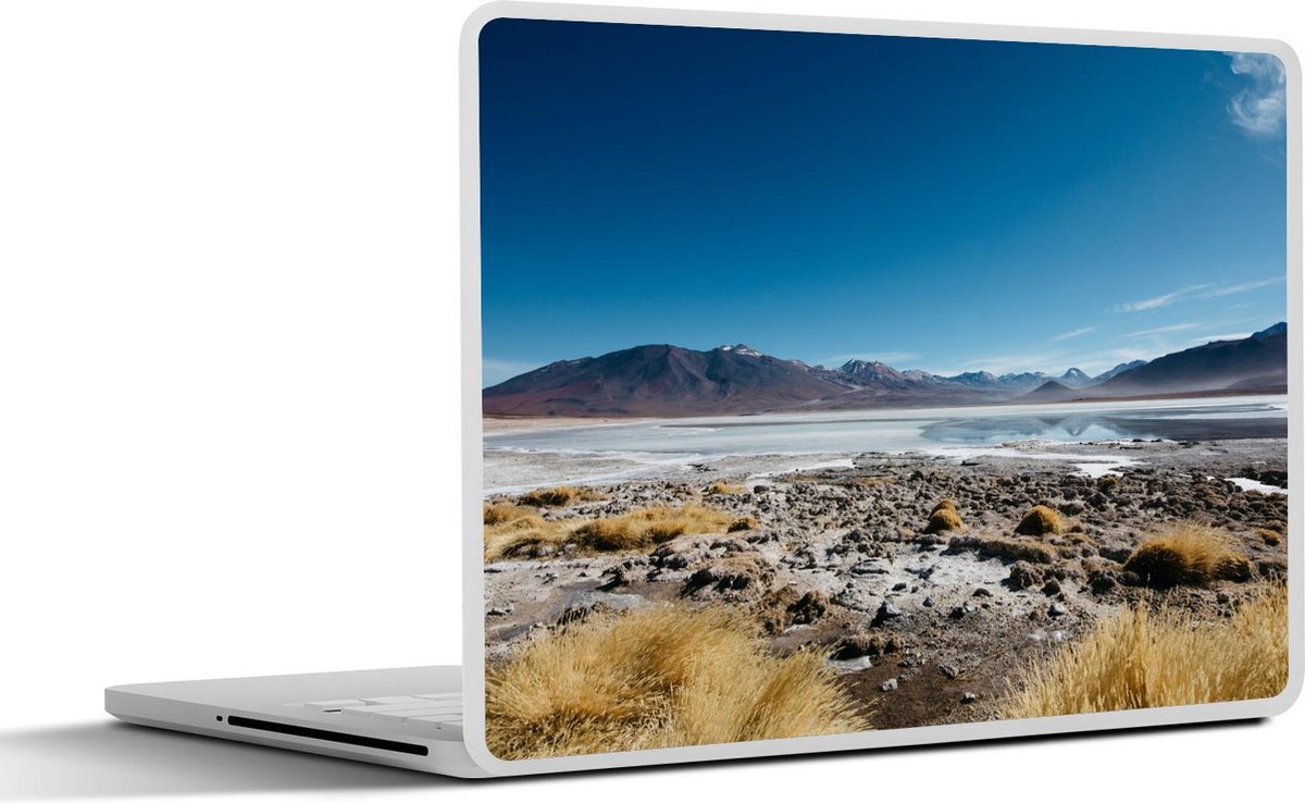 Afbeelding van product SleevesAndCases  Laptop sticker - 17.3 inch - Het wonderschone landschap van het Nationaal park Lugana Blanca in Argentinië