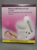 ELEKTRISCHE MANICURE- EN PEDICURESET