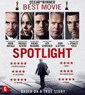 Blu-ray hoes "Spotlight". Oscar winnaar beste film. Gezichten van de hoofdrolspelers. Onderaan een man in pak.