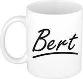 Bert naam cadeau mok / beker met sierlijke letters - Cadeau collega/ vaderdag/ verjaardag of persoonlijke voornaam mok werknemers