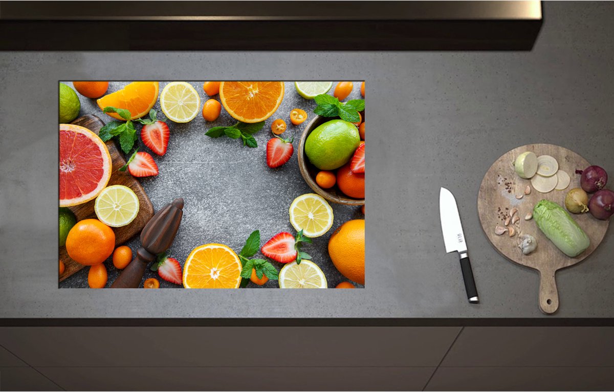 Inductieplaat Beschermer - Cirkel van Verschillende Fruitsoorten - 75x51 cm - 2 mm Dik - Inductie Beschermer - Bescherming Inductiekookplaat - Kookplaat Beschermer van Zwart Vinyl