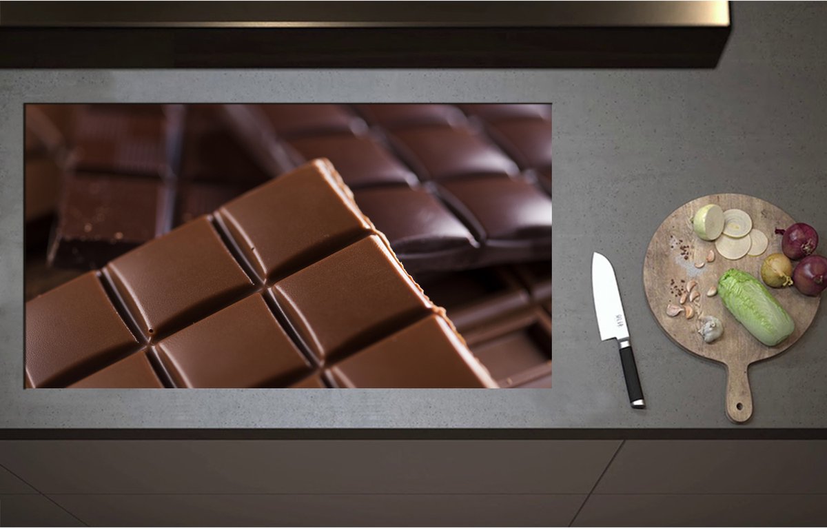 Inductieplaat Beschermer - Brokken van Verschillende Smaken Chocolade - 95x52 cm - 2 mm Dik - Inductie Beschermer - Bescherming Inductiekookplaat - Kookplaat Beschermer van Wit Vinyl
