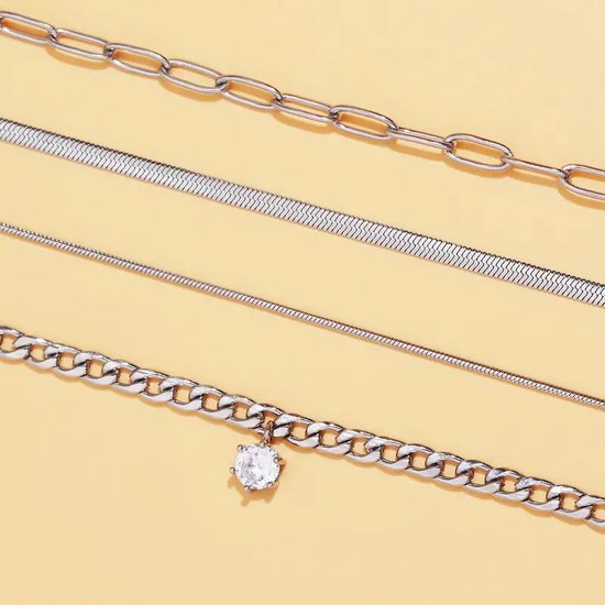 Lucardi Dames armband bangle wit kristal - Staal - Bangle - Cadeau - Stijlvol - Goudkleurig
