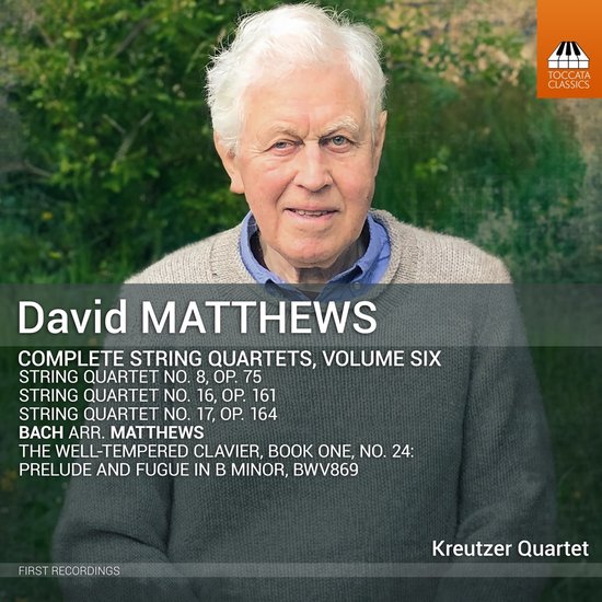 Portret van David Matthews in een grijze trui voor een groen decor, albumtitel van Toccata Classics.
