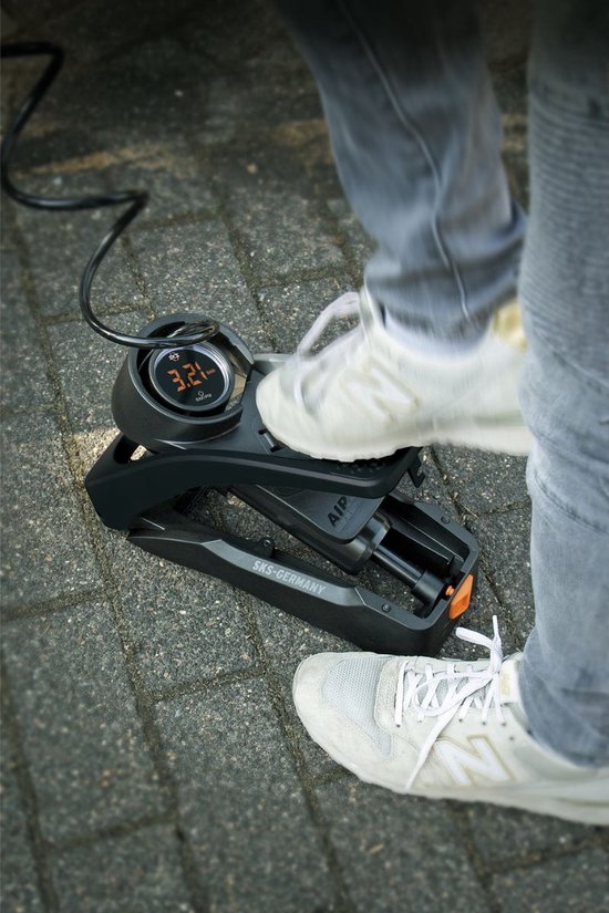 Sks Voetpomp Airstep Digi Manometer 7 Bar Aluminium Zwart van SKS — afbeelding 5