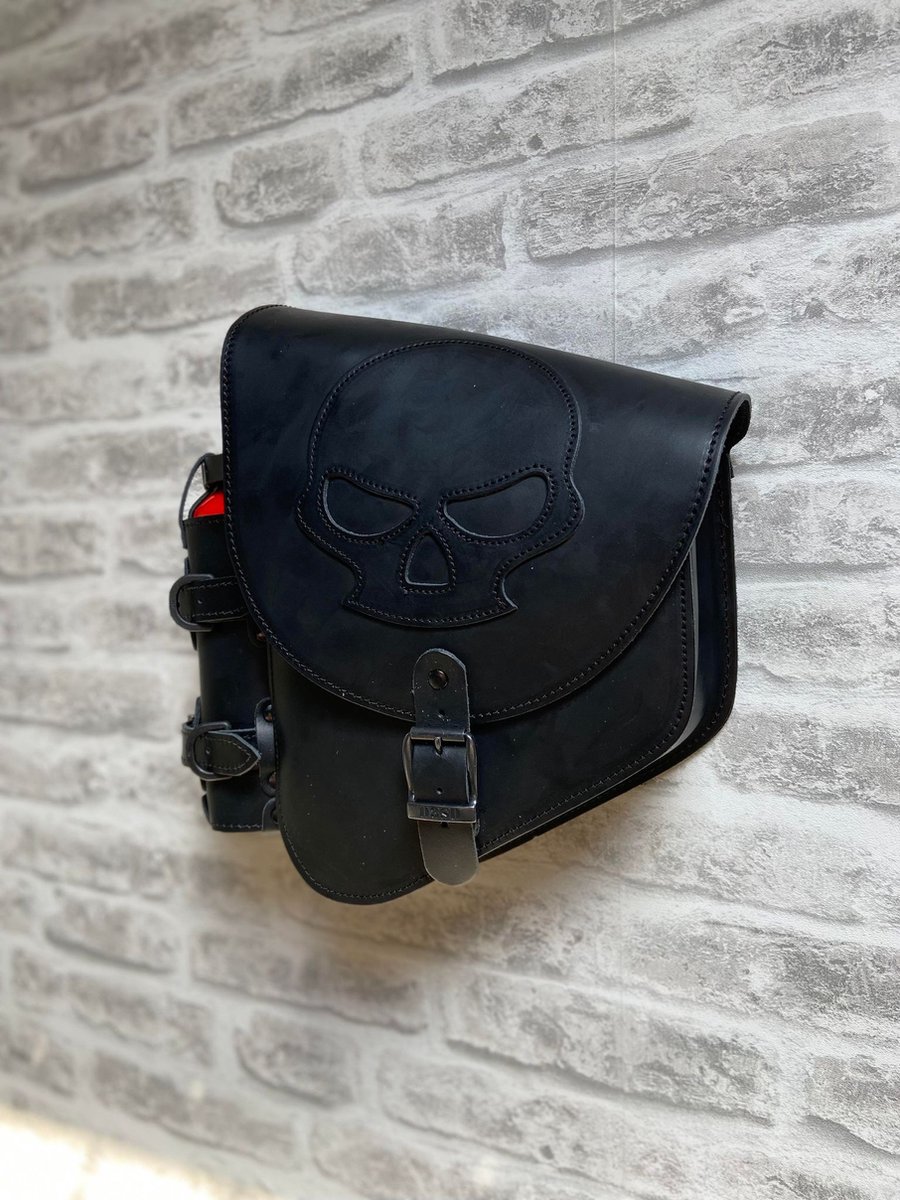 Dries Design D3SD - softail motortas - swingarm tas – Softail – Motortas - leder – Harley – skull – N99-Skull – met houder en bottle - ZWART