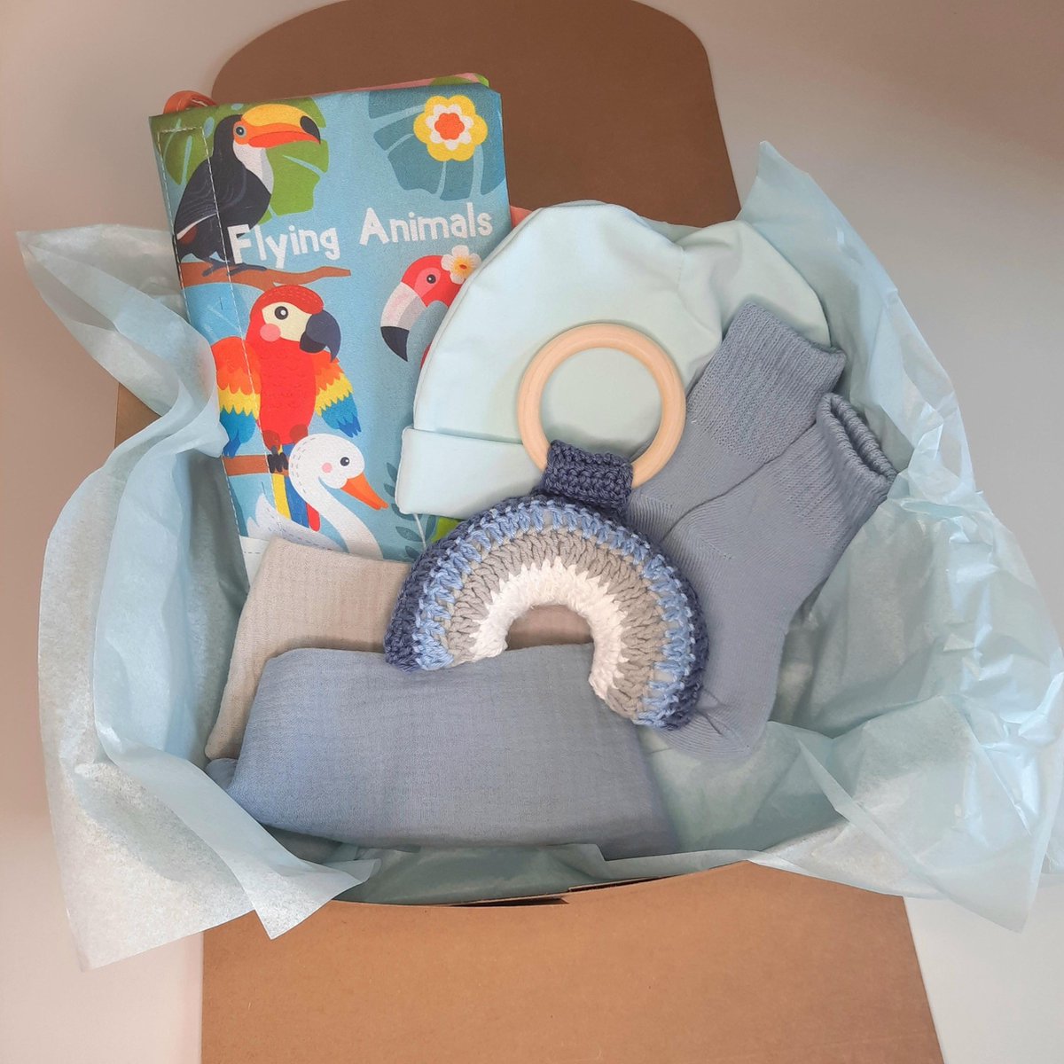 Goedkoopste Kraamcadeau pakket - unisex - blauw - 6 delig - bijtring - Babyshower cadeau - Kraammand - Babycadeau