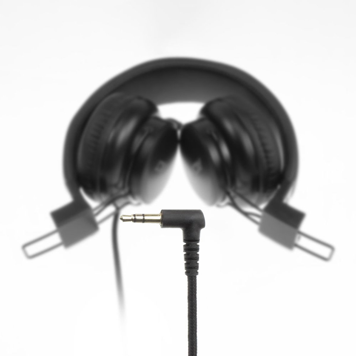 ACT Koptelefoon met draad 1,5m | Opvouwbare hoofdtelefoon met kabel | 3,5mm audiokabel | AC9300 – foto 6