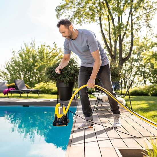 Kärcher SP 22.000 Dirt Dompelpomp voor vuilwater, wateropbrengst: 22.000 l/u, dompeldiepte: max. 7 m, voor vuilwater met deeltjes tot 30 mm, restwaterhoogte: 35 mm, druk: 0,8 bar Kärcher SP 22.000 Dirt Dompelpomp voor vuilwater, wateropbrengst: 22.000 l/u, dompeldiepte: max. 7 m, voor vuilwater met deeltjes tot 30 mm, restwaterhoogte: 35 mm, druk: 0,8 bar