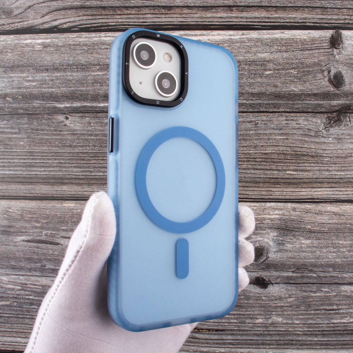 iPhone 12 / 12 Pro hoesje Geschikt voor (Apple) MagSafe - Camerabescherming – Mat Licht blauw