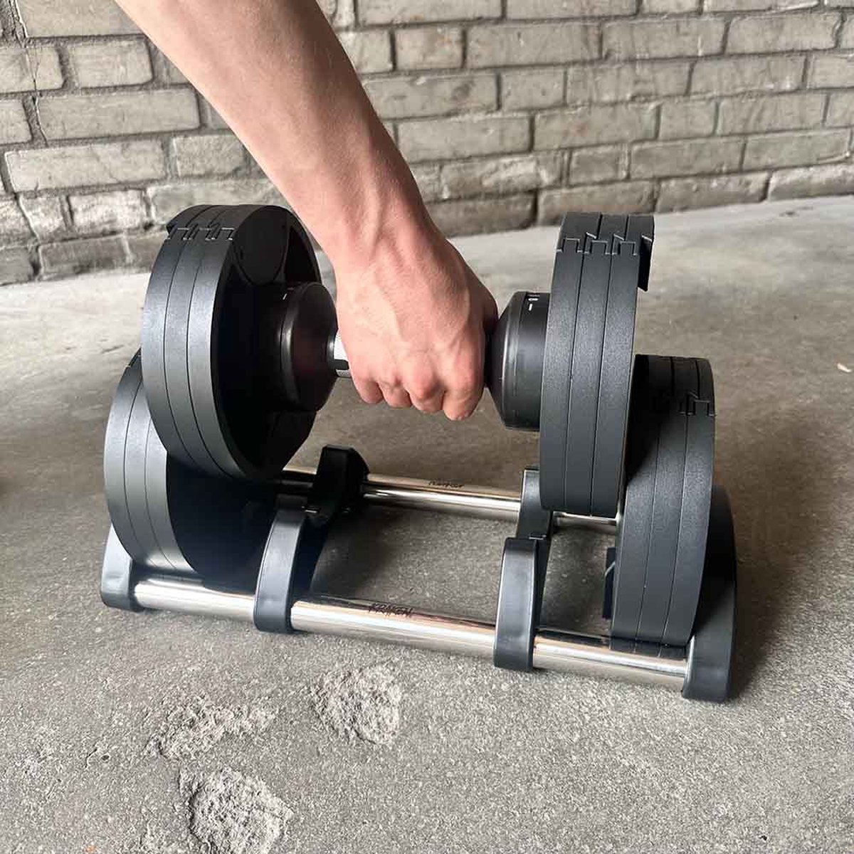 KRAKEN Verstelbare Dumbbell 24 KG | Halterset Verstelbaar in Gewicht | Adjustable Fitness Dumbbell | Krachttraining Trainingshalter 24KG | Tactical Dumbbell | Maximum Efficiency | ideaal voor Thuis- en Gym Training – foto 2