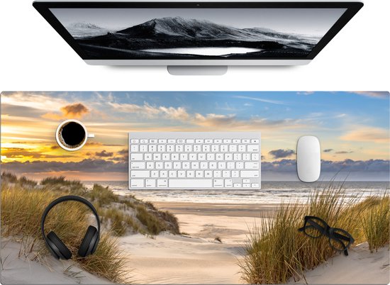 Bureau onderlegger 90x45 cm - Strand - Duin - Gras - Zonsondergang - Zee - Muismat XXL - Bureau mat - Muismatten groot
