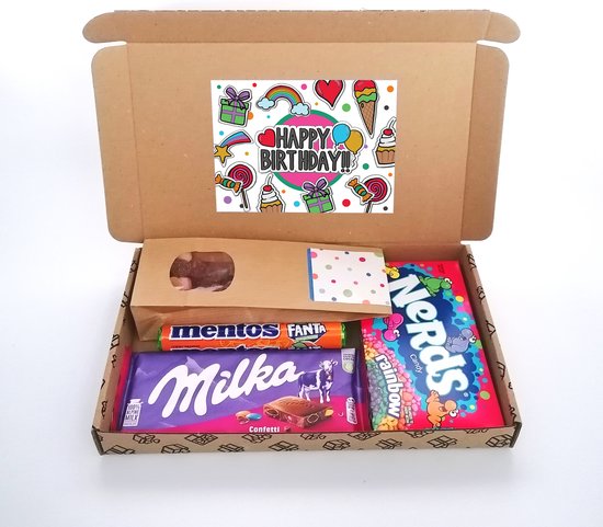 Foto: Verjaardag cadeautje brievenbus pakketje happy birthday tum tum milka wonka nerds mentos fanta