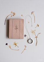 FynBosch Design Bloemenpers Ketting Zilver Rond - DIY - Maak je eigen Bloemen Hanger - A6 Pocket Flower Press - Bloemen Drogen - Herbarium