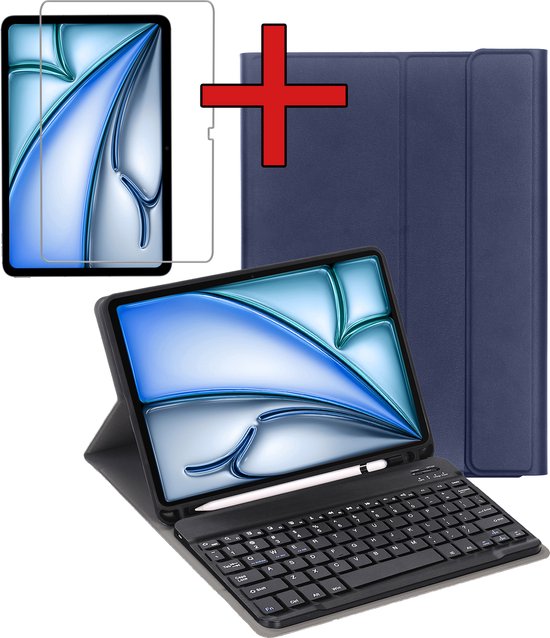 Donkerblauwe tablethoes, zwart toetsenbord en screenprotector voor een iPad.