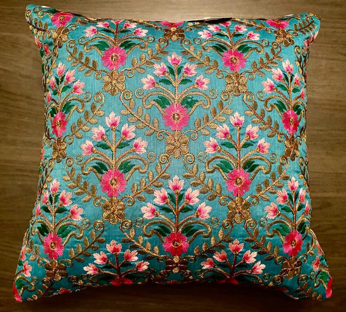 Kussens woonkamer - kussenhoes 35 x 35 cm - kussensloop - sierkussens - cushion cover - katoensilk - Kussenhoesjes - 2 stuks - etnisch Indiaas - borduurwerk - embroidery