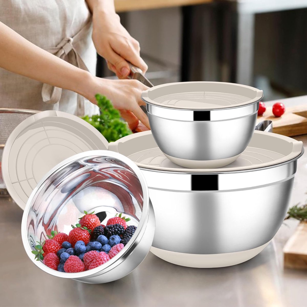 Saladier En Inox 26 Cm - Avec Bec Verseur Et Graduations - Passe Au Lave-vaisselle