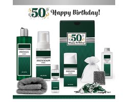 Geschenkset “50 Jaar Happy Birthday!” - 7 producten - 850 gram | Giftset voor hem - Luxe wellness cadeaubox - Cadeau man verjaardag - Vijftig jaar - Gefeliciteerd - Gift Fifty year old Party - Cadeaupakket Deluxe - Vriend - Verjaardagscadeau - Groen