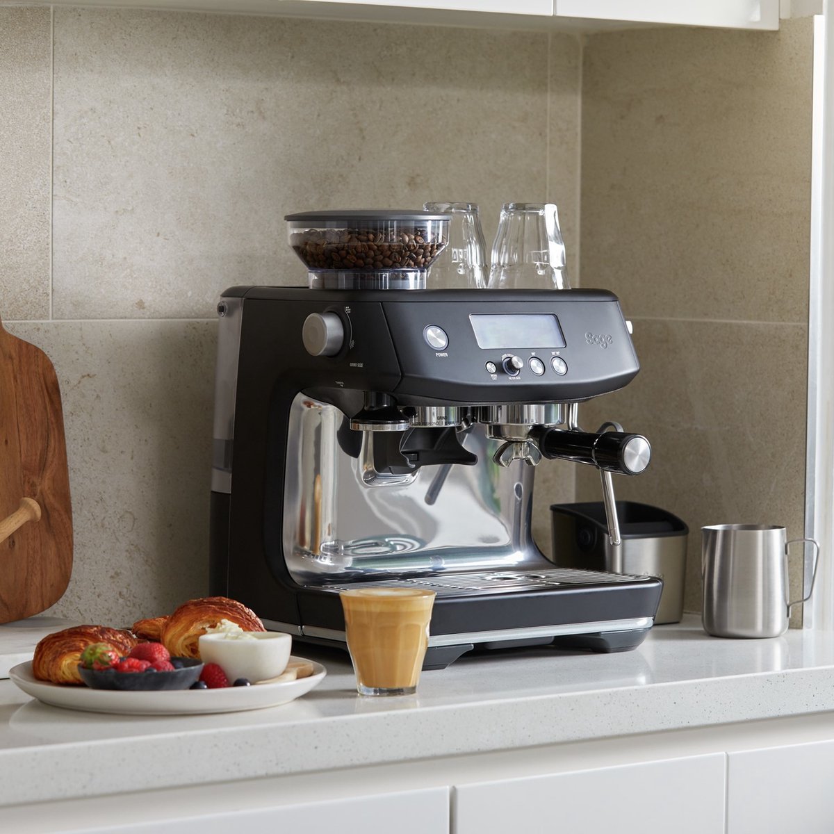 Afbeelding 3 van Sage the Barista Pro™ Black Truffle Pistonmachine (mat zwart)