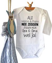 Baby Rompertje  met tekst jongen meisje| Als mama en papa nee zeggen zeggen mijn opa en oma wel ja | lange mouw | wit zwart | maat 50/56