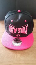 snapback cap roze new york