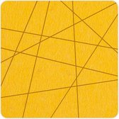 Lijnen vilt onderzetter vierkant - Geel - 6 stuks – 9,5 x 9,5 cm - Tafeldecoratie - Glas onderzetter - Cadeau - Woondecoratie - Woonkamer - Tafelbescherming - Onderzetters Voor Gla