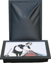 L-line by Jis Laptray, Schoottafel, Schootkussen, Laptoptafel, Dienblad met kussen Banksy Sweep it Under The Carpet - 32,5x43 cm