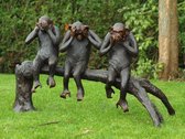 Tuinbeeld - bronzen beeld - 3 Apen op boomstronk, horen zien zwijgen - 67 cm hoog