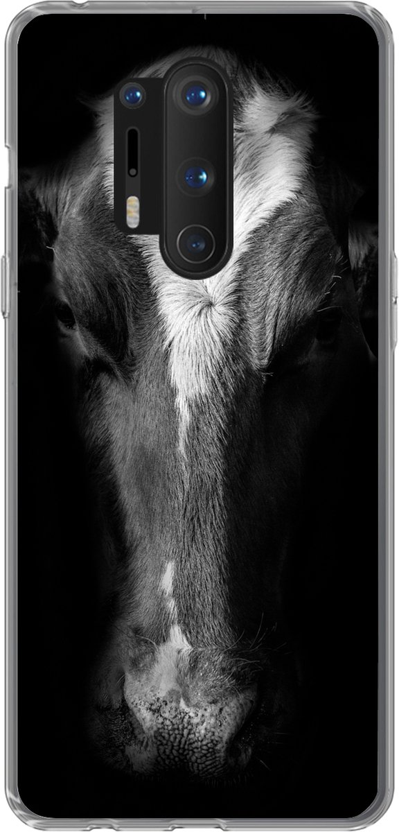 Telefoonhoesje Geschikt voor OnePlus 8 Pro hoesje - Koe - Dieren - Zwart - Siliconen Telefoonhoesje Telefoonhoesje