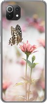 Geschikt voor Xiaomi Mi 11 Lite hoesje - Vlinder - Bloem - Roze - Siliconen Telefoonhoesje