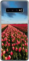 Geschikt voor Samsung Galaxy S10 hoesje - Kleurrijke tulpen in Nederlands landschap - Siliconen Telefoonhoesje