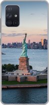 Geschikt voor Samsung Galaxy A51 hoesje - New York - Vrijheidsbeeld - Skyline - Siliconen Telefoonhoesje