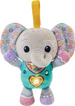 Volop speel- en knuffelplezier met dit schattige olifantje! Druk op de knipperende hart-toets om vrolijke zinnetjes, grappige geluiden, melodietjes en gezongen liedjes te horen
