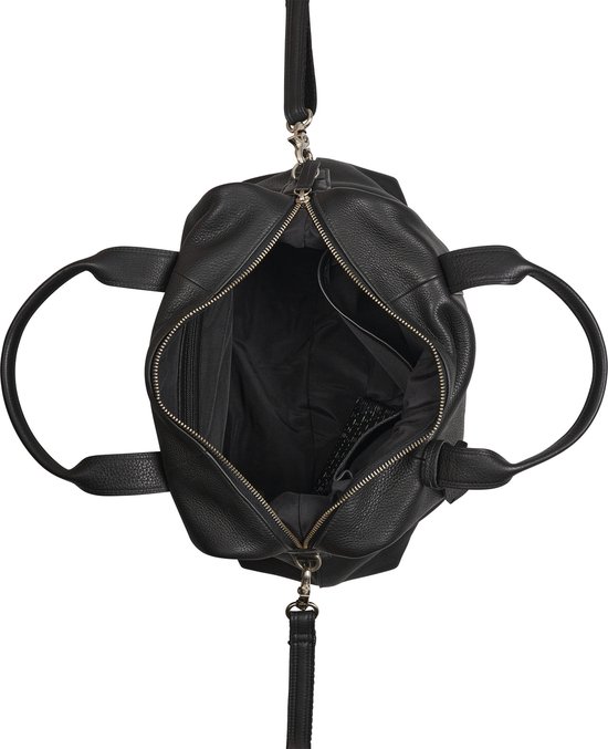 Zwarte leren Burkely bowler tas, van bovenaf getoond met open rits en zwart interieur.