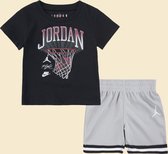 Ensemble de vêtements Nike Jordan 2 pièces 18 mois