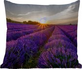 Buitenkussen Weerbestendig - Lavendel - Bloemen - Zonsondergang - Paars - 50x50 cm