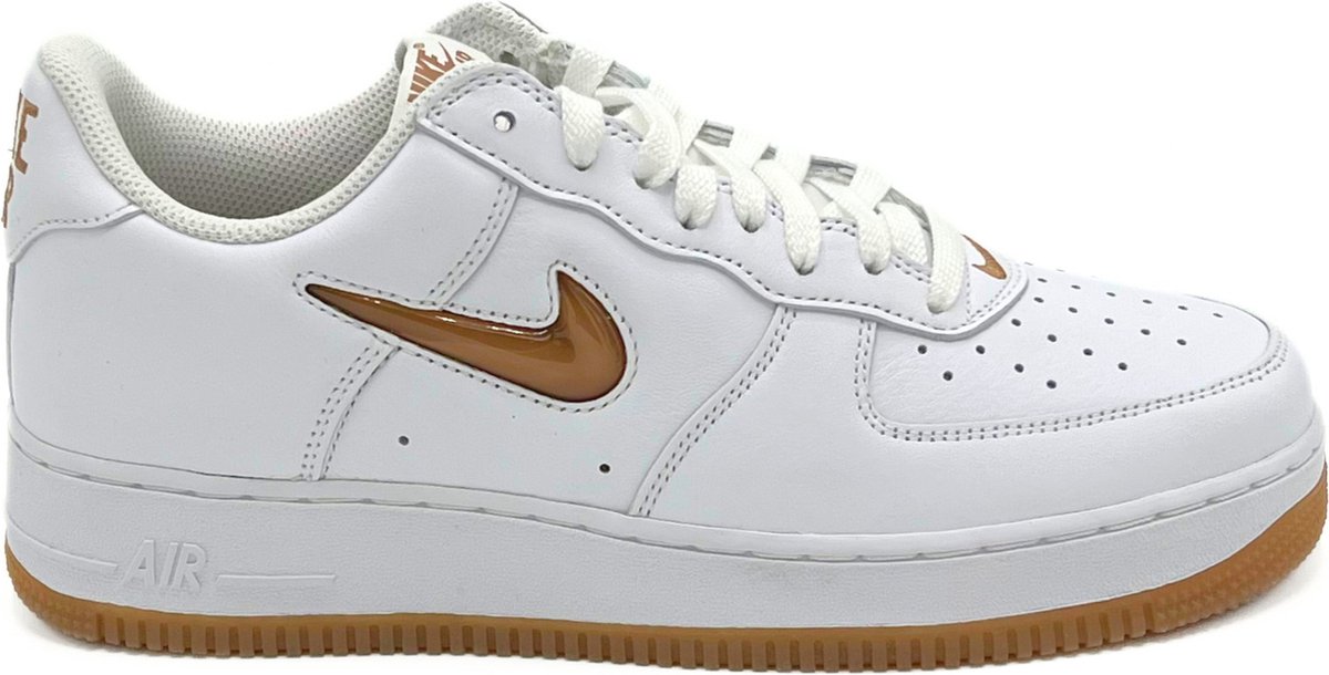 Nike Nike Air Force 1 Low Retro Gum Jewel Sneakers Unisex Bruin