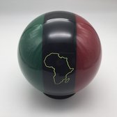 Bowling Bowlingbal Ebonite, ' African America' polyester, 11 pond, drie kleurige rood zwart en groen, met afbeelding van Africa in de bal gegrafeerd, Ongeboord, zonder gaten