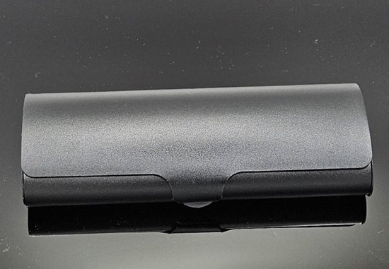Aluminium zwarte brillenkoker, harde slijtvaste praktische brillendoos van hoge kwaliteit / zwarte metalen koker / brillenkoker / geweldig cadeau / boîte / Aland optiek / hard case / harde hoes van metaal - Aland optiek