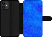 Bookcase Geschikt voor iPhone 12 Pro telefoonhoesje - Blauw - Abstract - Design - Met vakjes - Wallet case met magneetsluiting