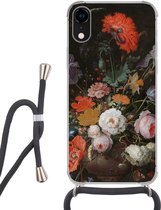 Hoesje met koord Geschikt voor iPhone XR - Stilleven met bloemen en een horloge - Schilderij van Abraham Mignon - Siliconen - Crossbody - Backcover met Koord - Telefoonhoesje met koord - Hoesje met touw
