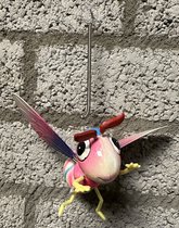 Decoratief hangend insect op metalen veer "gekleurd insect" - kunststof dier - met wiebel effect - meerkeurig - hoogte 30x18x1cm - Tuindecoratie - Tuinaccessoires