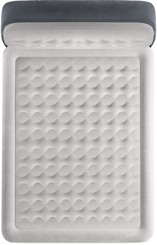 Bovenaanzicht van een grijs Intex luchtbed met witte matras en hoofdbord.
