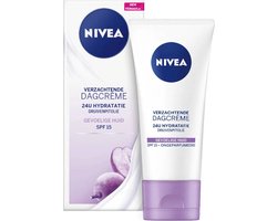 NIVEA Essentials Sensitive Dagcrème SPF 15 - Droge en Gevoelige huid - Hydraterend - Moisturizer - Skincare - Geen Parfum - 50 ml