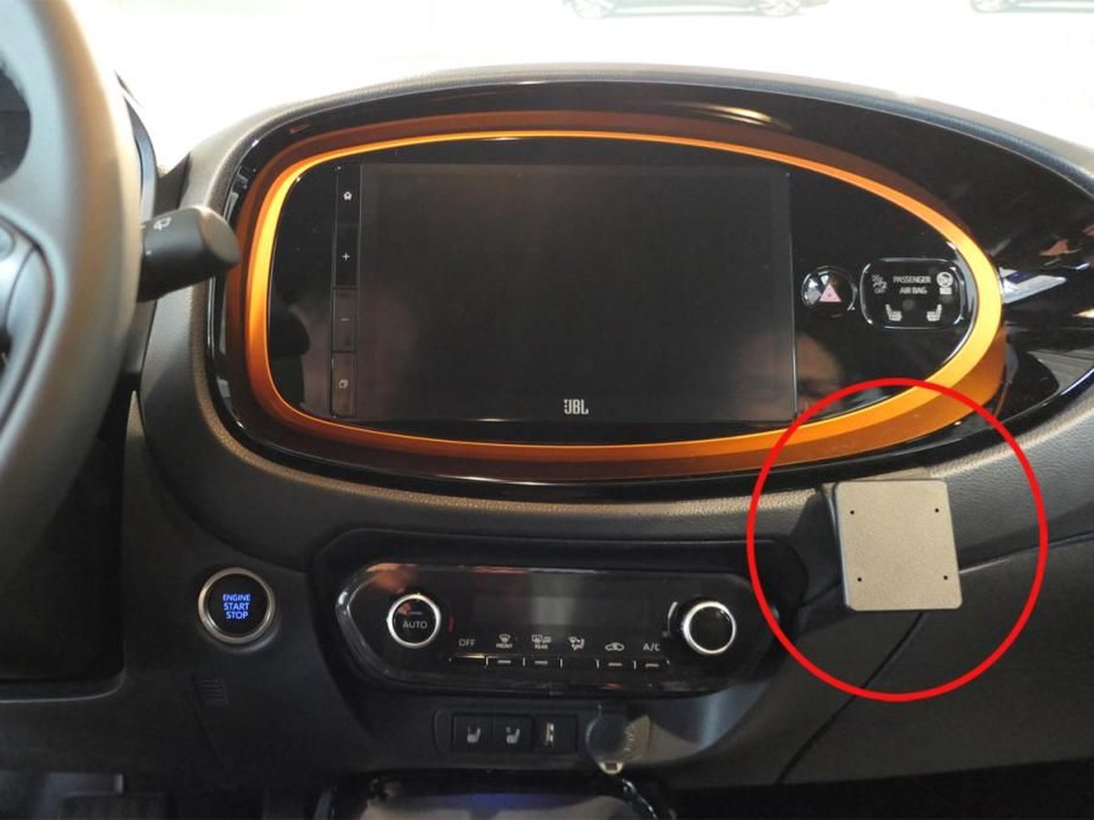 Brodit ProClip houder geschikt voor Toyota Aygo X 2022 - Angled mount