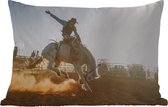 Buitenkussens - Tuin - Cowboy op een paard tijdens de rodeo - 50x30 cm