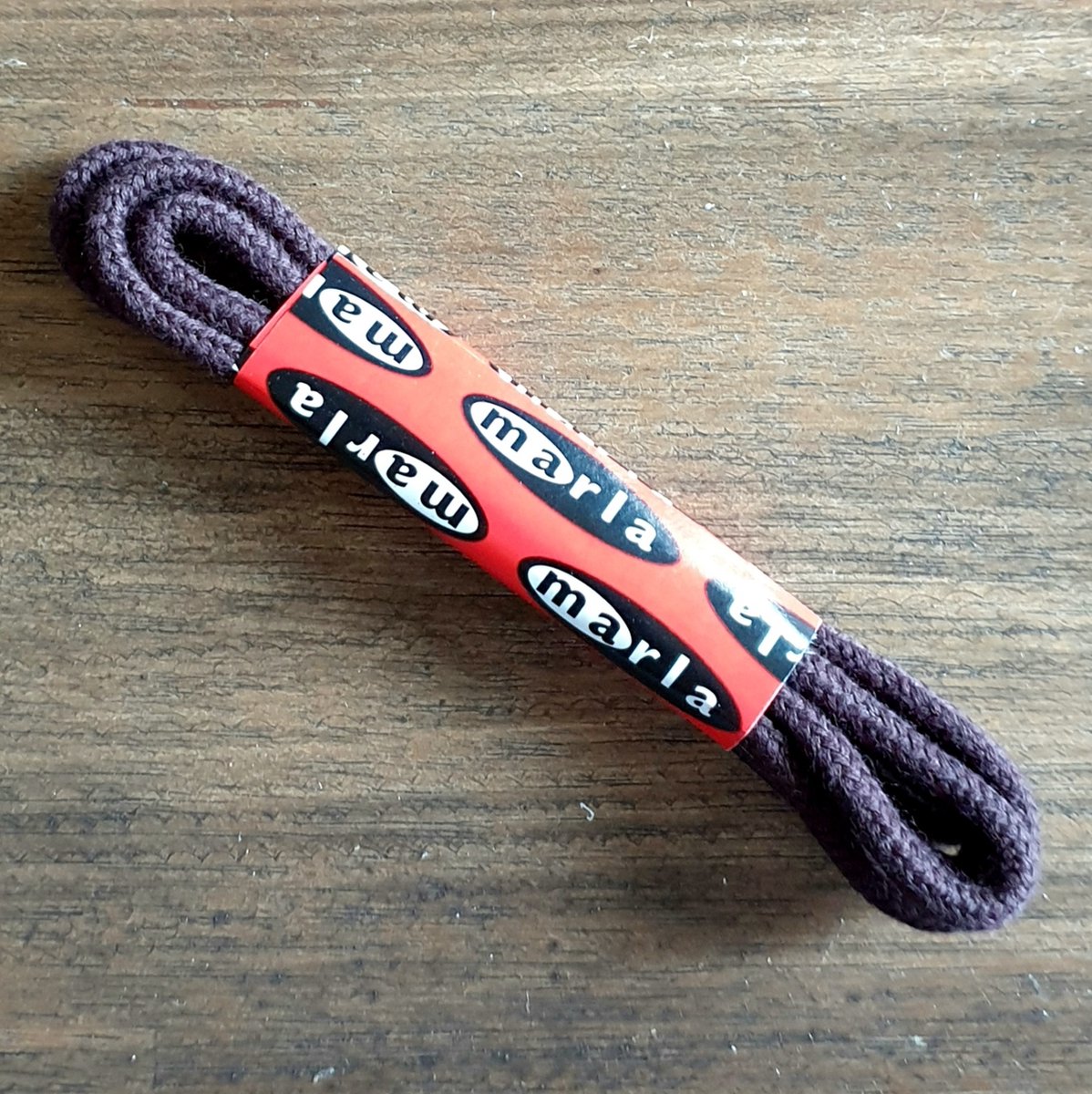 Marla schoenveters - ca 3mm dik (medium rond) - 50 cm donker bruin - Nederlandse kwaliteit veters - 1 paar