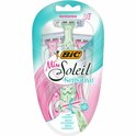 Verpakking met 3 BIC Miss Soleil Sensitive scheermesjes; 2 roze en 1 mintgroen.
