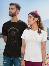 Shirt - Celestial dreams - Wurban Wear | Grappig shirt | Leuk cadeau | Unisex tshirt | Mindfulness | Horoscoop | Spiritualiteit | Universum | Manifesteren | Wit & Zwart